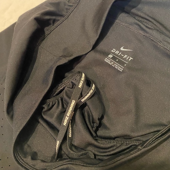 Nike running shorts, size large - Picture 3 of 3